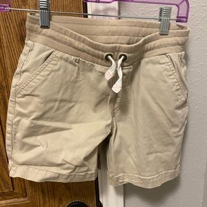Girl’s Khaki shorts